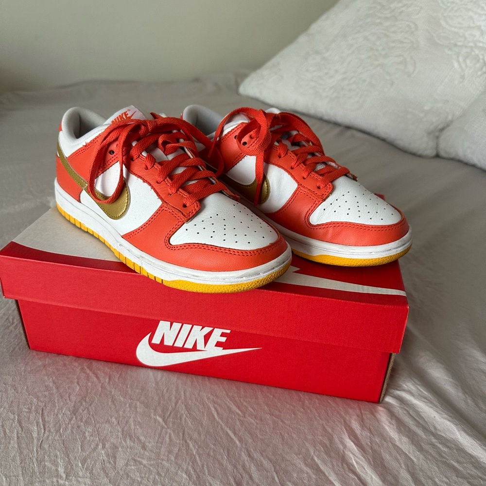NIKE DUNK Orange and Gold
